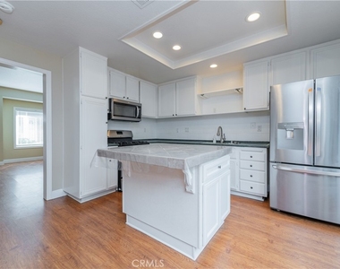 134 Monroe - Photo Thumbnail 11
