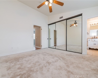134 Monroe - Photo Thumbnail 23