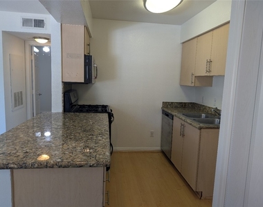 2155 Highpointe Drive - Photo Thumbnail 15