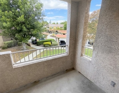 2380 Del Mar Way - Photo Thumbnail 6