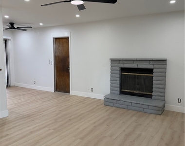 10612 Hawthorne Avenue - Photo Thumbnail 2