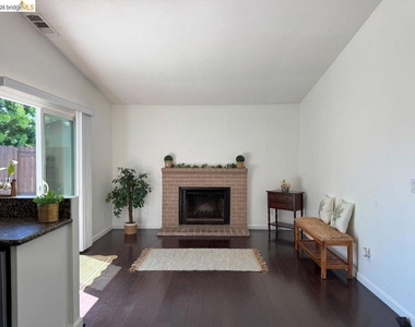 1769 Teresa Ln - Photo Thumbnail 11
