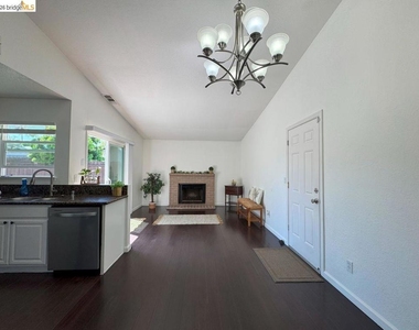 1769 Teresa Ln - Photo Thumbnail 8
