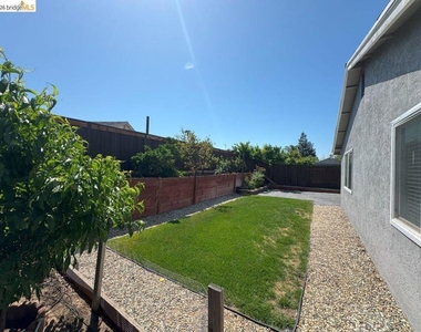 1769 Teresa Ln - Photo Thumbnail 24