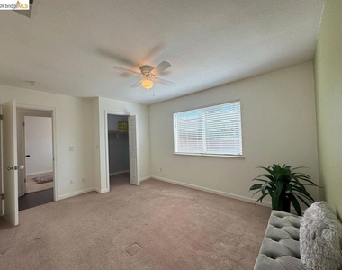 1769 Teresa Ln - Photo Thumbnail 18