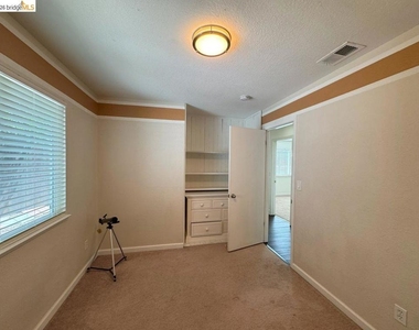 1769 Teresa Ln - Photo Thumbnail 20