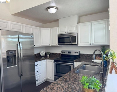 1769 Teresa Ln - Photo Thumbnail 9