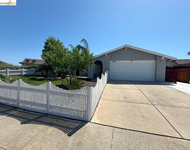 1769 Teresa Ln - Photo Thumbnail 35