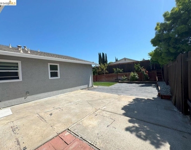 1769 Teresa Ln - Photo Thumbnail 30