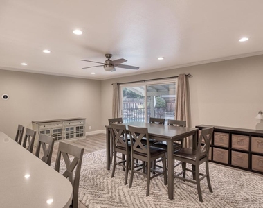 1531 Arkell Rd - Photo Thumbnail 7
