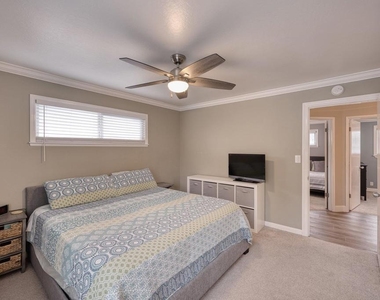 1531 Arkell Rd - Photo Thumbnail 24