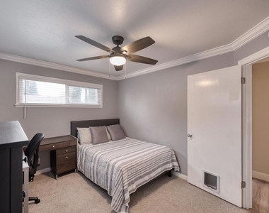 1531 Arkell Rd - Photo Thumbnail 31