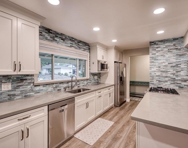 1531 Arkell Rd - Photo Thumbnail 3