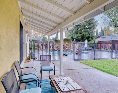 1531 Arkell Rd - Photo Thumbnail 18