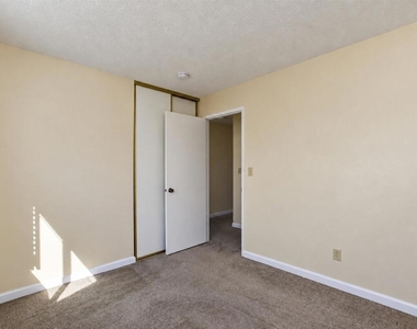 817 Basalt Way - Photo Thumbnail 15