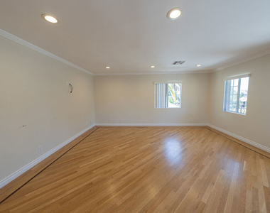 666 W Doran Street - Photo Thumbnail 5