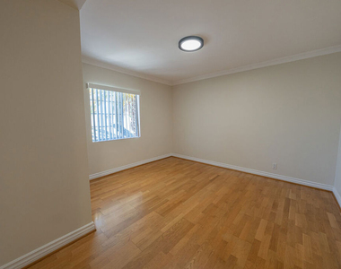 666 W Doran Street - Photo Thumbnail 12
