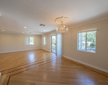 666 W Doran Street - Photo Thumbnail 2