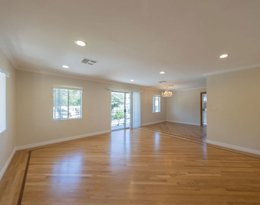 666 W Doran Street - Photo Thumbnail 6