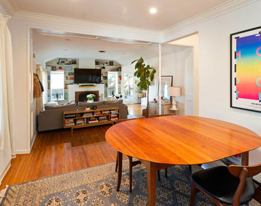 11622 Sunshine Terrace - Photo Thumbnail 4