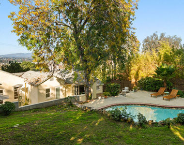 11622 Sunshine Terrace - Photo Thumbnail 19