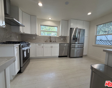 6832 Beckett Street - Photo Thumbnail 24