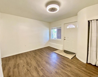 2966 E St - Photo Thumbnail 1