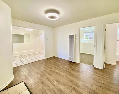 2966 E St - Photo Thumbnail 2