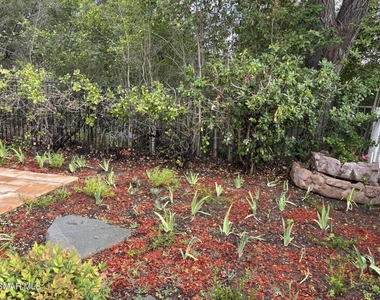 5645 Tanner Ridge Avenue - Photo Thumbnail 39