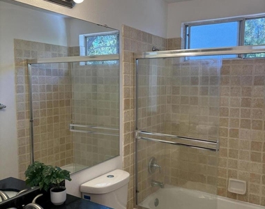 5645 Tanner Ridge Avenue - Photo Thumbnail 24