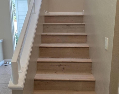 5645 Tanner Ridge Avenue - Photo Thumbnail 16