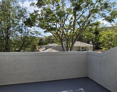 5645 Tanner Ridge Avenue - Photo Thumbnail 30