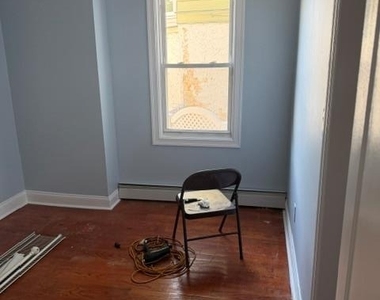11919 147th Street - Photo Thumbnail 4