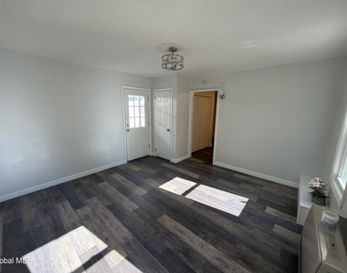 29 Sherwood Drive - Photo Thumbnail 11