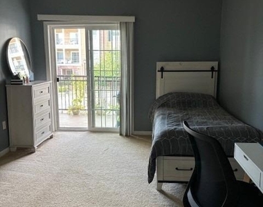 623 Doral Court - Photo Thumbnail 5