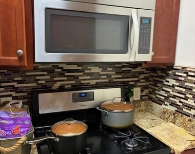623 Doral Court - Photo Thumbnail 10