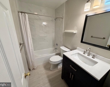 14904 Enterprise Lane - Photo Thumbnail 4