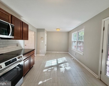 14904 Enterprise Lane - Photo Thumbnail 19