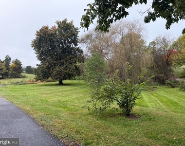 11082 Jones Mill Road - Photo Thumbnail 2