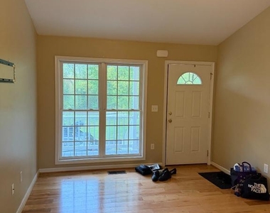 11082 Jones Mill Road - Photo Thumbnail 7