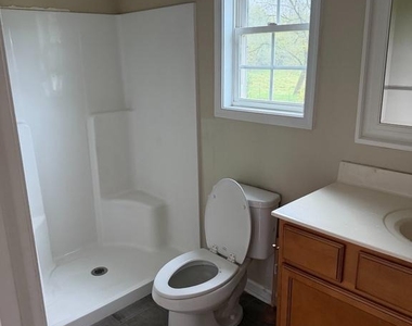 11082 Jones Mill Road - Photo Thumbnail 4