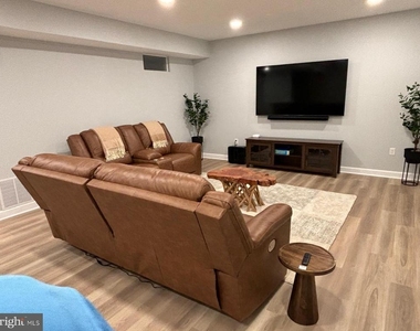 46046 Earle Wallace Circle - Photo Thumbnail 28