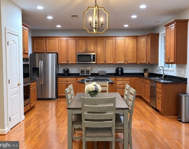 46046 Earle Wallace Circle - Photo Thumbnail 5
