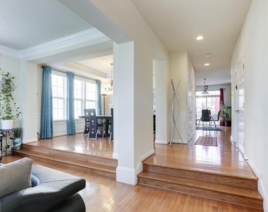 46046 Earle Wallace Circle - Photo Thumbnail 4