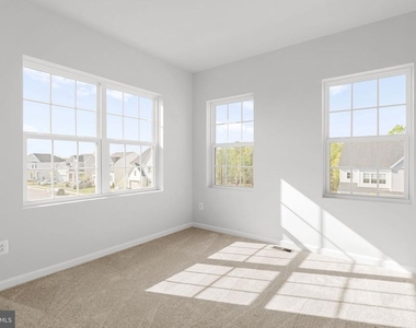 131 Jewel Box Drive - Photo Thumbnail 23