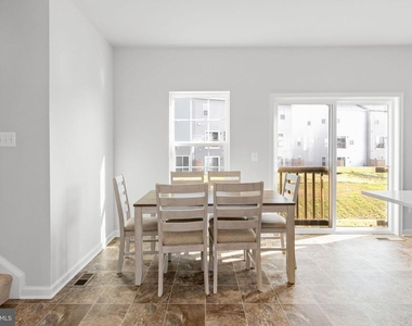 131 Jewel Box Drive - Photo Thumbnail 9