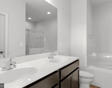 131 Jewel Box Drive - Photo Thumbnail 18
