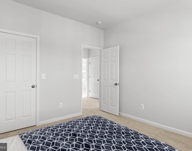 131 Jewel Box Drive - Photo Thumbnail 8