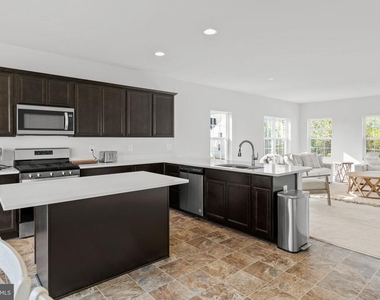 131 Jewel Box Drive - Photo Thumbnail 10