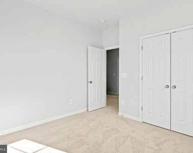 131 Jewel Box Drive - Photo Thumbnail 7